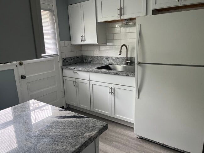 1360 Wentworth Ave in Calumet City, IL - Building Photo - Building Photo