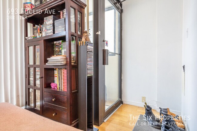 693 Euclid Ave in Toronto, ON - Building Photo - Building Photo