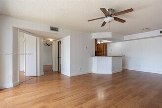 9044 W Atlantic Blvd in Coral Springs, FL - Building Photo - Building Photo
