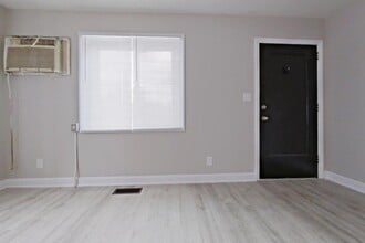 610 Hawthorne Ave in High Point, NC - Building Photo - Building Photo