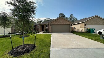 221 Harper Ridge Dr in Conroe, TX - Building Photo