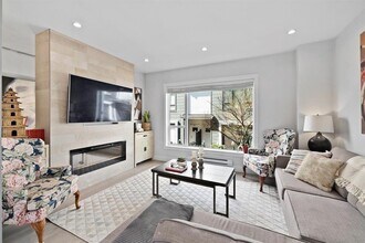 1180-163 163 St in Surrey, BC - Building Photo - Building Photo