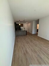 199 Gardner St in Boston, MA - Foto de edificio - Building Photo