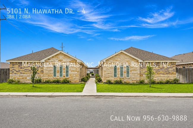 5101 N Hiawatha Dr