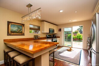 40 Encina Ave in Monterey, CA - Building Photo - Building Photo
