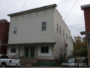 610 Main St in Waterford, OH - Building Photo