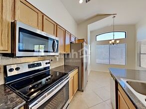 14756 W Hearn Rd in Surprise, AZ - Building Photo - Building Photo