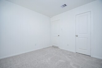 20034 Palermo Shores Dr in Hockley, TX - Foto de edificio - Building Photo