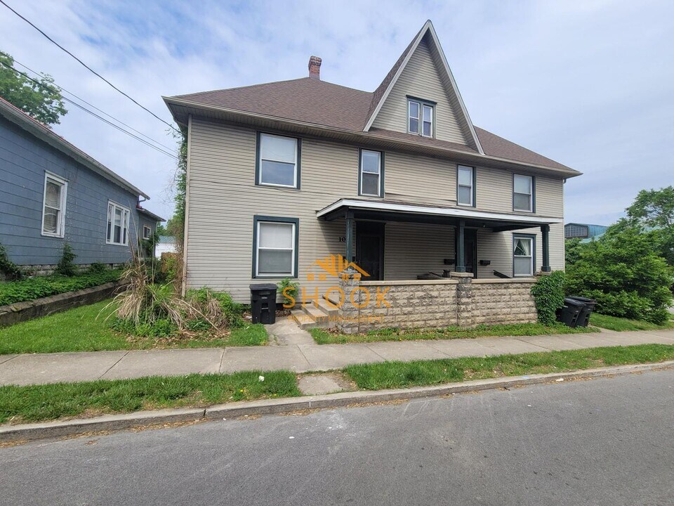 104 S 7th St in Lafayette, IN - Building Photo