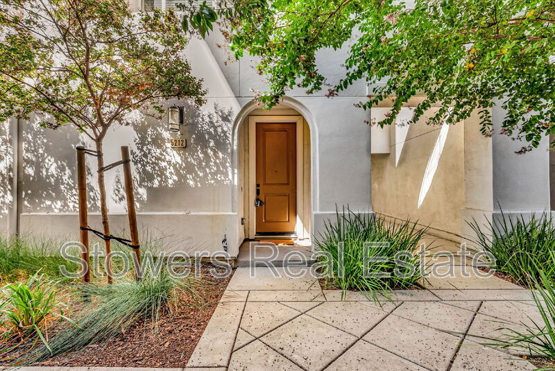 5212 S Esprit Loop in Dublin, CA - Building Photo