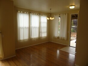 2244 Lily Ln in Santa Maria, CA - Building Photo - Building Photo