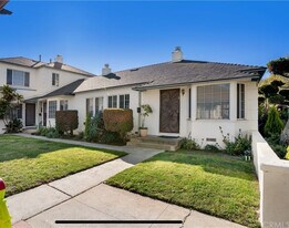 15710 Halldale Ave, Unit A in Gardena, CA - Building Photo