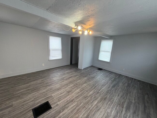 1002 W Williams St in Danville, IL - Building Photo - Building Photo