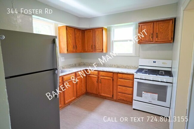 344 Foster Rd in North Versailles, PA - Building Photo - Building Photo
