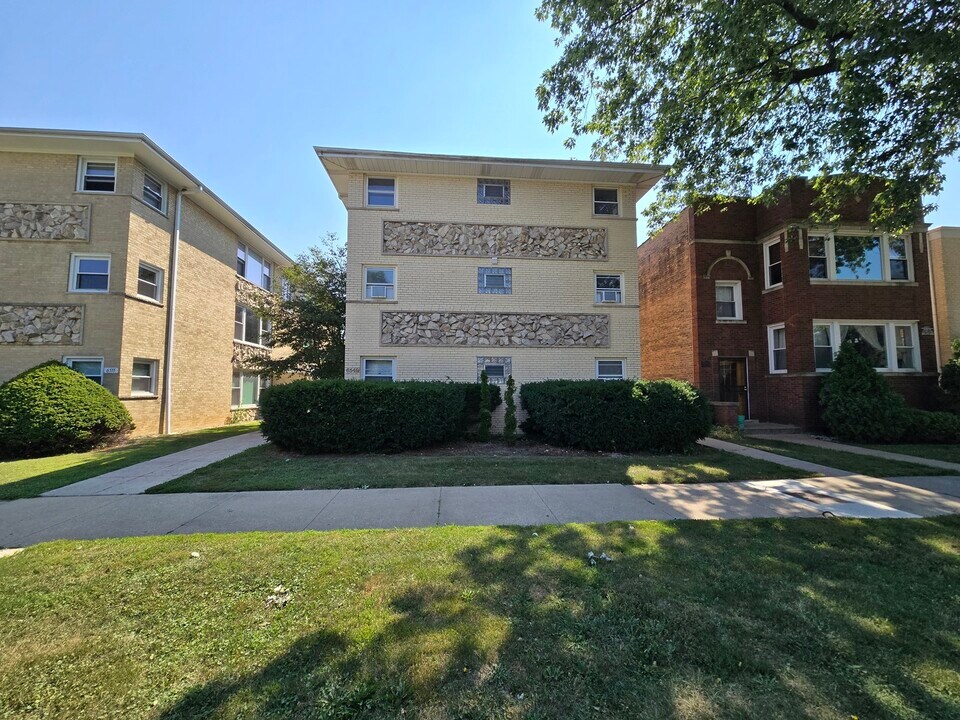 6549 N Natoma Ave in Chicago, IL - Building Photo