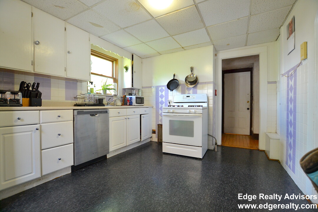 5 Alcott St in Boston, MA - Building Photo