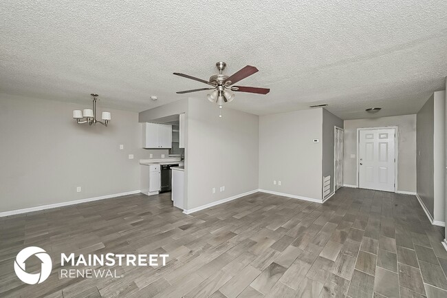 3301 King William Cir in Seffner, FL - Building Photo - Building Photo