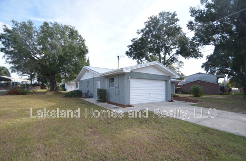126 Alachua Dr in Winter Haven, FL - Building Photo