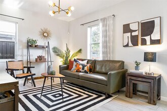 201 NE 16th Ct in Fort Lauderdale, FL - Building Photo - Building Photo