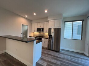 Sail Bay @ Pacific Beach in San Diego, CA - Building Photo - Interior Photo
