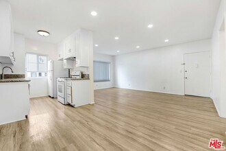 1426 Cochran Ave in Los Angeles, CA - Building Photo - Building Photo