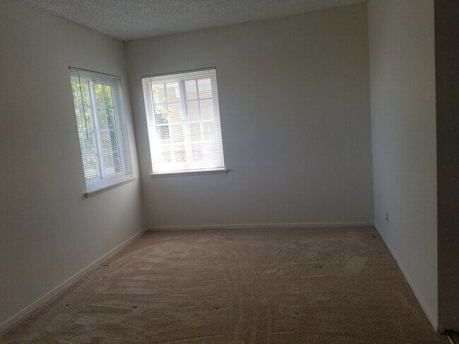 23002 Carlow Rd in Torrance, CA - Building Photo - Building Photo