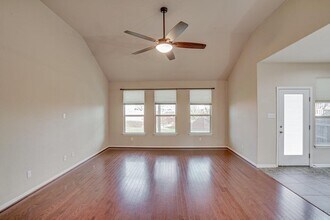 2005 Autumn Run Ln in Round Rock, TX - Building Photo - Building Photo
