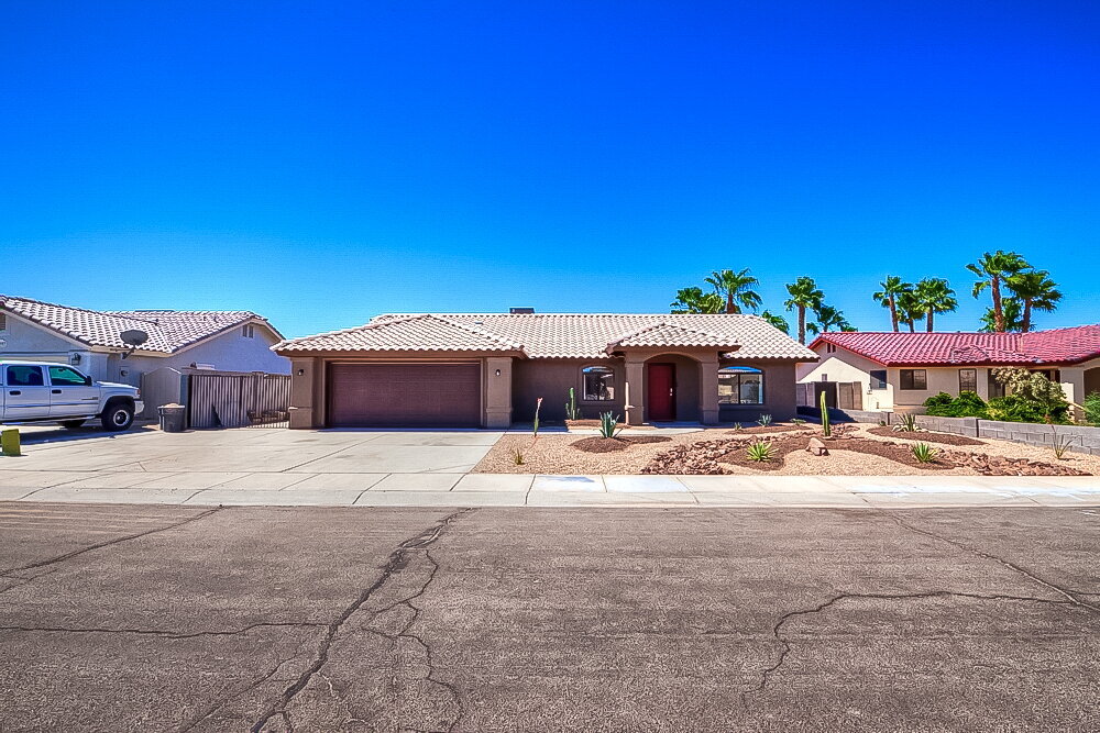 10785 E 37th St in Yuma, AZ - Building Photo