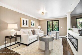 217 Avila Rd in West Palm Beach, FL - Foto de edificio - Building Photo