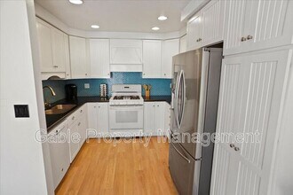 24725 Sand Wedge Ln in Santa Clarita, CA - Foto de edificio - Building Photo