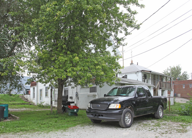 1129-1131 S Erie Blvd in Hamilton, OH - Building Photo - Building Photo