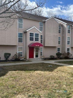 45 Heather Ridge in Shelton, CT - Building Photo