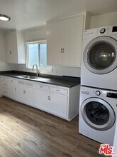 3017 Colorado Ave-Unit -C in Santa Monica, CA - Building Photo - Building Photo