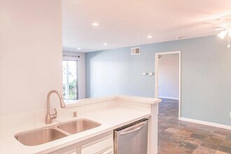 12269 Carmel Vista Rd in San Diego, CA - Building Photo - Building Photo