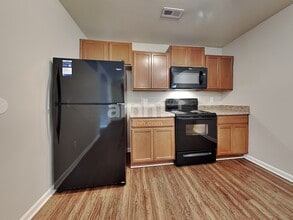 6227 Thompson Brook Lane in Charlotte, NC - Building Photo - Building Photo