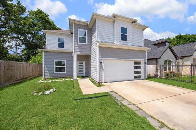 5041 Mallow St in Houston, TX - Building Photo - Building Photo