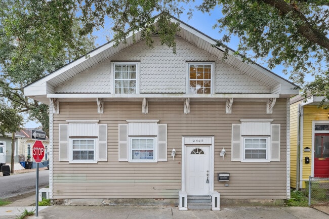 property at 2502 Laurel St