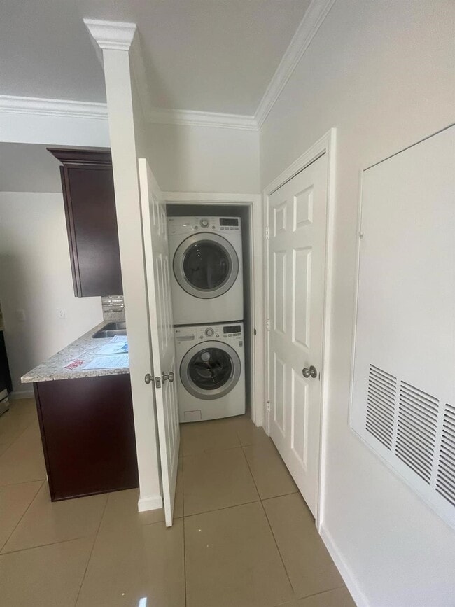 property at 2101 Bernardo De Galvez Ave