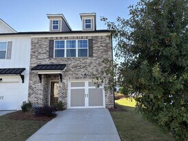 5125 Fox Den Rd in Oakwood, GA - Building Photo