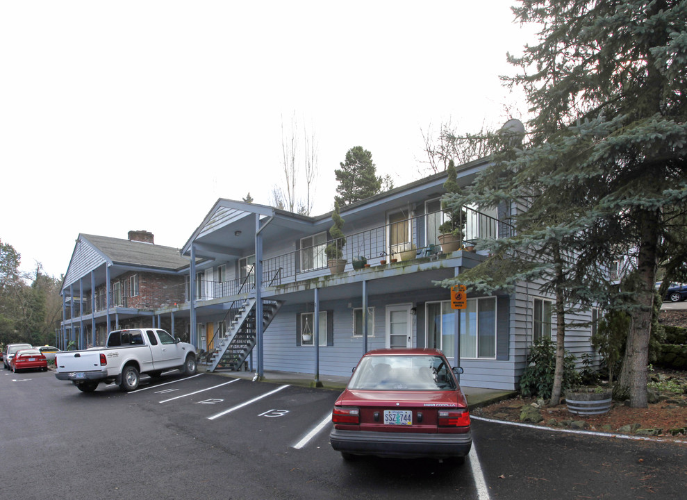 Heritage Apartments in Portland, OR - Building Photo