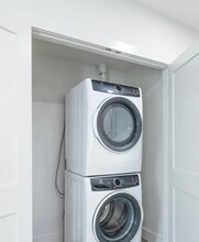 540 N Central Ave in Glendale, CA - Building Photo - Building Photo