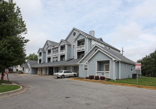 Metropolitan Homes Apartments in Kansas City, MO - Foto de edificio - Building Photo