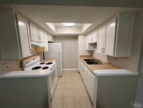 9485 Sunnehanna Blvd in Pensacola, FL - Building Photo - Building Photo