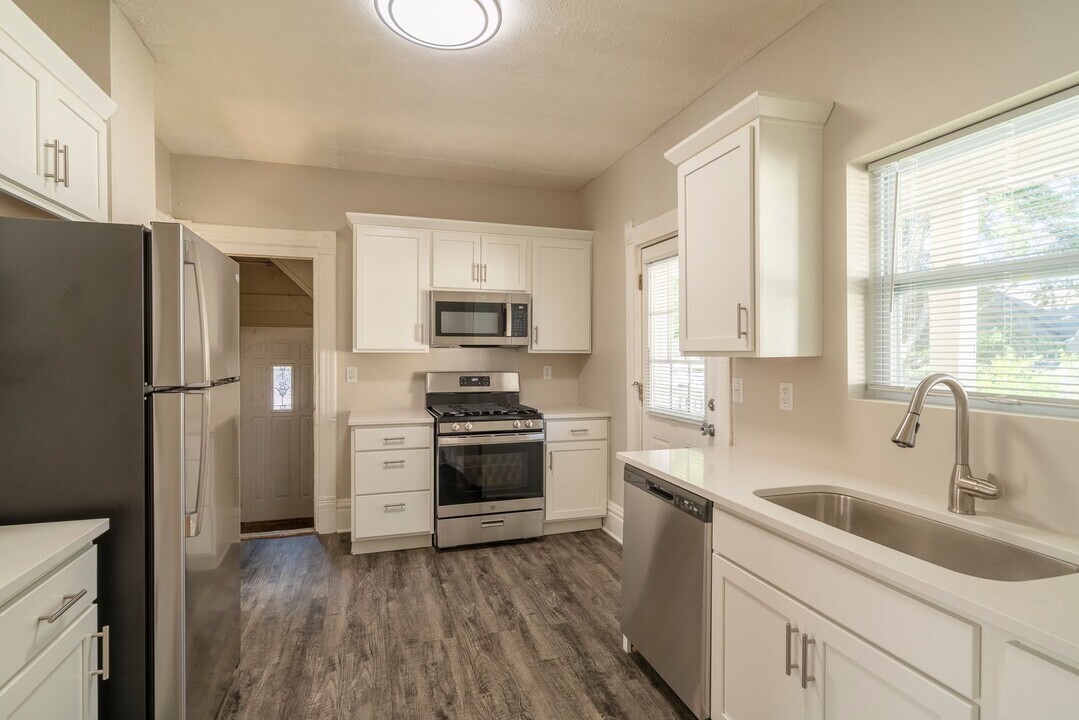 258 Quimby St NE-Unit -01 in Grand Rapids, MI - Foto de edificio