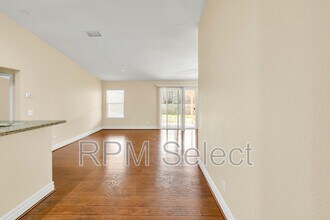 10862 Wethersfield Dr in Mather, CA - Foto de edificio - Building Photo