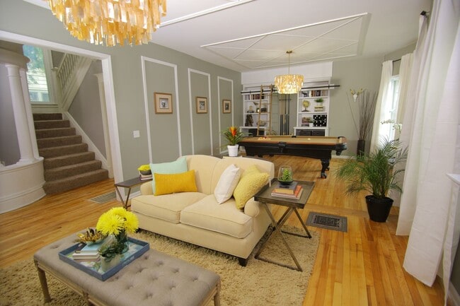 property at 3149 Lyndale Ave S