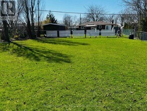 15 Collier Rd N in Thorold, ON - Building Photo - Building Photo