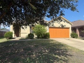 1722 E Mesa Park Dr in Round Rock, TX - Building Photo - Building Photo