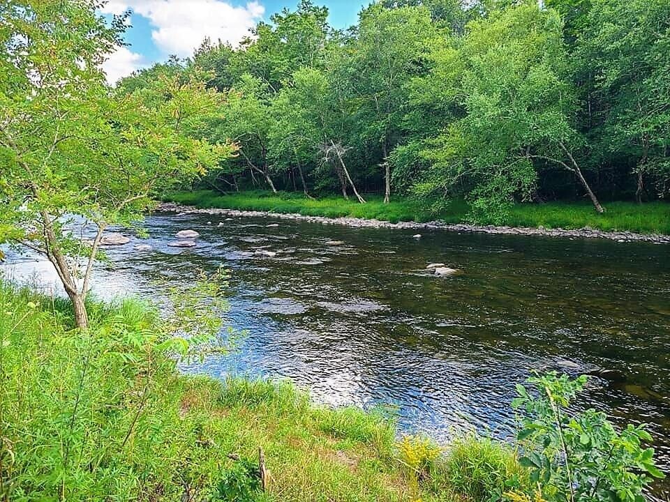 634 Oakland Valley Rd in Cuddebackville, NY - Building Photo