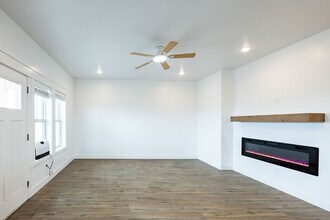 2422 E 2050 N in Hamer, ID - Building Photo - Building Photo